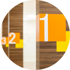 バリアフリー設計でどなたにもやさしい院内